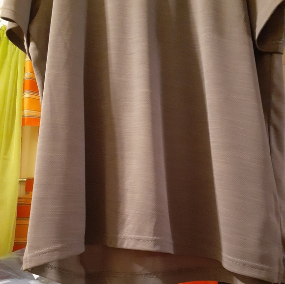 Top/Men's - Picture 2 of 10